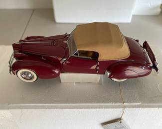 Vintage Franklin Mint 1940 Packard Custom Convertible Victoria 1:24 Scale Diecast