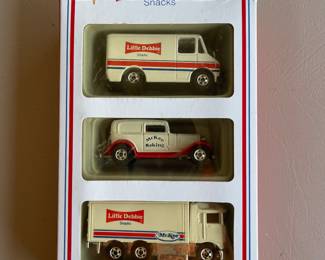 Vintage Hot Wheels Special Edition Little Debbie Snacks McKee Baking Diecast Set 