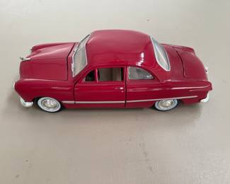 Vintage MotorMax 1949 Ford Coupe 1:24 Scale Diecast