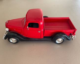 Vintage Unbranded 1937 Ford Pickup 1:24 Scale Diecast