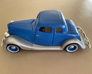 Vintage MotorMax 1934 Ford Coupe 1:24 Scale Diecast