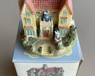 Vintage The Bunny Family Violage Jellybean Mansion