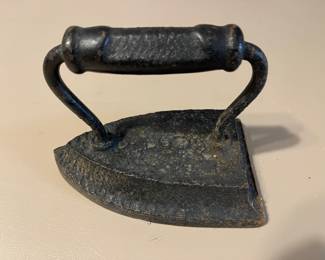 Antique Cast Iron/Sad Iron #6