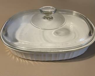 Vintage Corning Ware French White 1.8 Liter Oval Casserole Dish w/ Lid