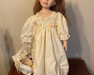 Vintage Wedding Party Flower Girl Porcelain Doll