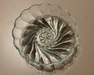 Vintage Hazel Atlas Swirl Glass Serving Bowl