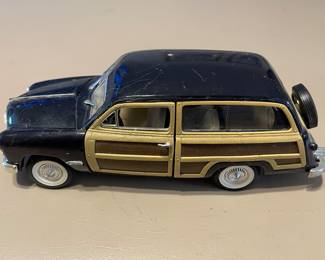 Vintage Sunnyside 1949 Ford Woody Wagon 1:24 Scale Diecast