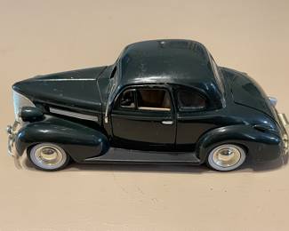 Vintage Unbranded 1939 Chevrolet Coupe 1:24 Scale Diecast