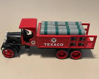 Vintage ERTL Texaco Collectors 1925 Kenworth Stake Truck Coin Bank w/ Key 