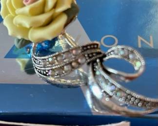 Avon pin in original box