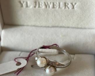 pearl ring