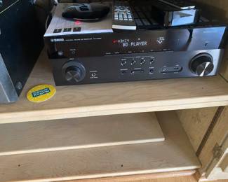 Yahama Natural Sound AV Receiver RX-A680 "Adventage"