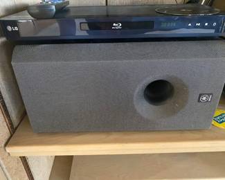 LG Blue Ray DVD, Yamaha subwoofer