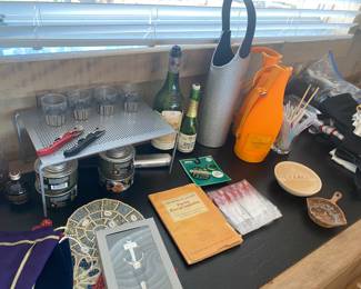 Bar ware, wine coolers, ashtrays