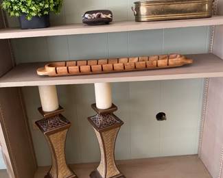 Wooden bread bowl cutter, candles, brass container with handles