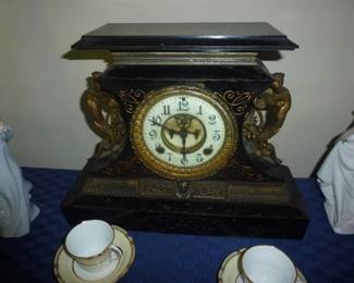 Antique Mantle Clock