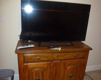 Pine Sideboard & Flat Screen TV