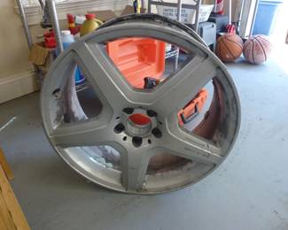 MERCEDES WHEEL