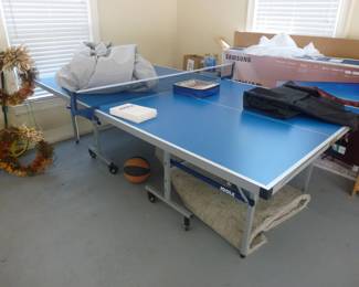 JOOLA PING PONG TABLE WITH ACCESSORIES