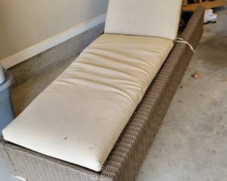 Chaise Lounger