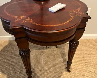 ethan allen Vintage Italian Mediterranean style Accent table 