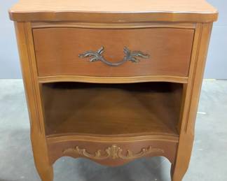 Bassett Furniture Wood Nightstand, 24" H x 19" W x 15" D, Matches Lots 126 And 128