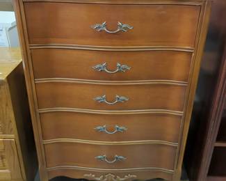 Bassett Furniture Wood Chest Of Drawers, 5 Drawers, 45" High x 32" Wide x 18" Deep, Matches Lots 123 And 128