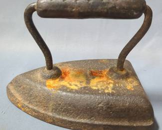 Antique 7 lb Sad Iron