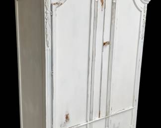 Superb 1920s cedar lined Wardrobe, Storage Armoire with hanging bar and interior drawers. Perfectly sized at 75” tall x 40” wide x 20” deep. 