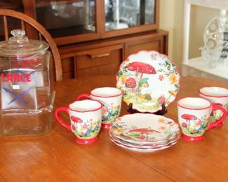 Lance Store Display Jar