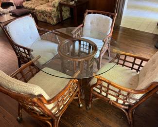 Game Table with 4 chairs