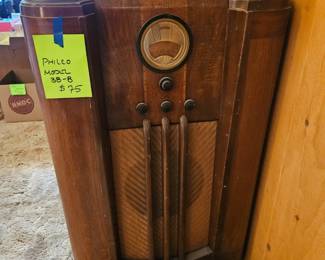 $75 Philco Model 38-8