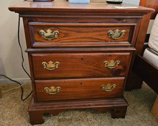 $25 Nightstand #1