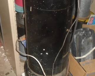 ANTIQUE AIR COMPRESSOR