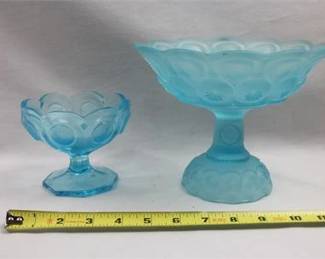 Lot 050   1 Bid(s)
Vintage Blue Frosted Glass