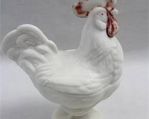 Lot 082   0 Bid(s)
Vintage Westmoreland Milk Glass Standing Rooster Candy Dish