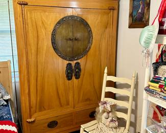 Makes a Great Wardrobe!!