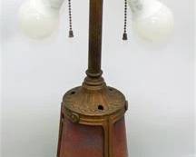 Lot 020   10 Bid(s)
Reverse Painted VTG Lamp 24"