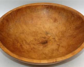 Lot 040   2 Bid(s)
VTG wood carved bowl