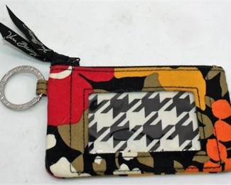 Lot 103   2 Bid(s)
Vera Bradley ID purse