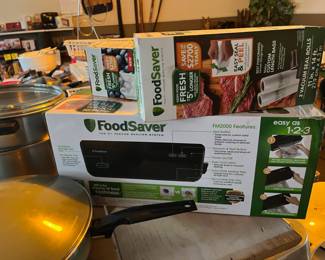 FoodSaver sealer and extras