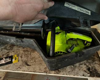 chainsaw w/ case
