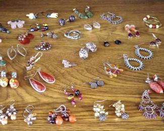 "Huntcliff Showpieces" in Aiken, SC. Closing Tues 9/26 at 8pm. Pickup is Thu 9/28 from 2-6pm. Please click here to view more photos, descriptions, and current bids:&nbsp;https://ctbids.com/estate-sale/24336