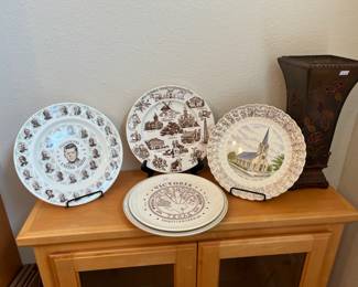 Several Victoria collector plates - also JFK