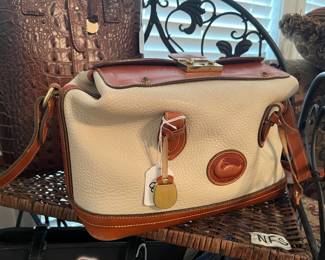 Dooney & Bourke