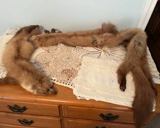Vintage full-body mink wrap!
