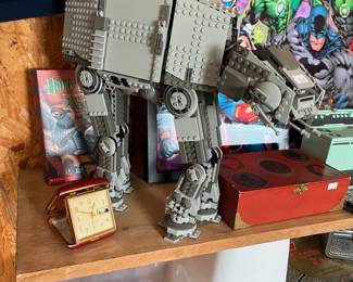 Lego Star Wars "At-At" with small figures inside!