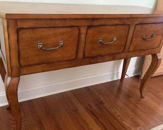 "Gorgeous Goshen Plantation" in Augusta, GA Starts Closing Thu 9/28 8pm. Pickup is Sat 9/30 10-3pm. Please click here to view more photos, descriptions, and current bids:&nbsp;https://ctbids.com/estate-sale/24147