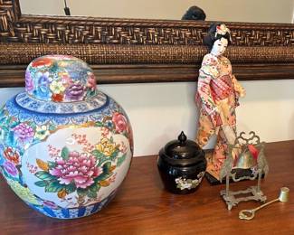 "Gorgeous Goshen Plantation" in Augusta, GA Starts Closing Thu 9/28 8pm. Pickup is Sat 9/30 10-3pm. Please click here to view more photos, descriptions, and current bids:&nbsp;https://ctbids.com/estate-sale/24147