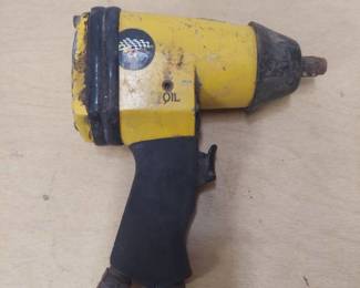 pneumatic impact wrench
